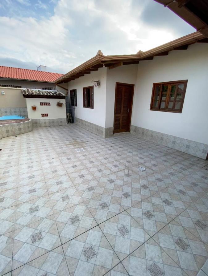 Excelente Casa Com Piscina Na Praia De Ingleses Florianopolis Exterior photo